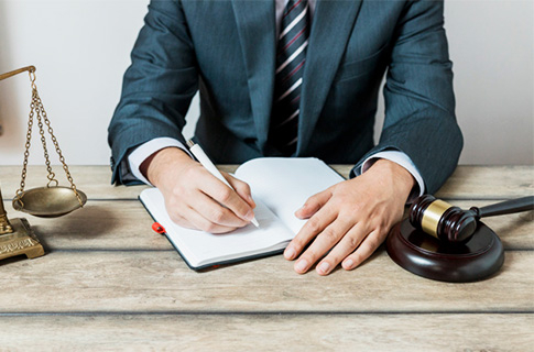 Банкротство: Как не утонуть в долгах и выбраться на берег с LegalFront